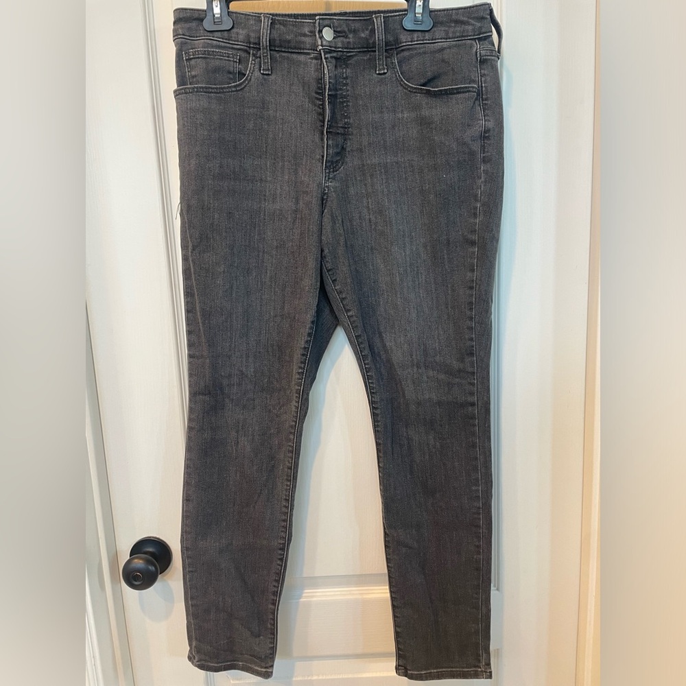 UNIVERSAL THREAD women’s high rise skinny jeans